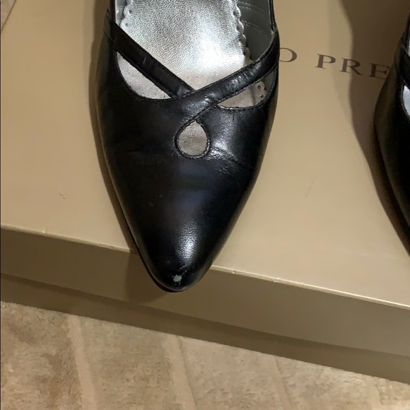 Heels - Picture 2 of 3